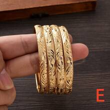 4 pièces Bracelets ouverts arabes classiques de luxe dorés, cadeau de bijoux parfait pour la fête d'anniversaire de femmes africaines