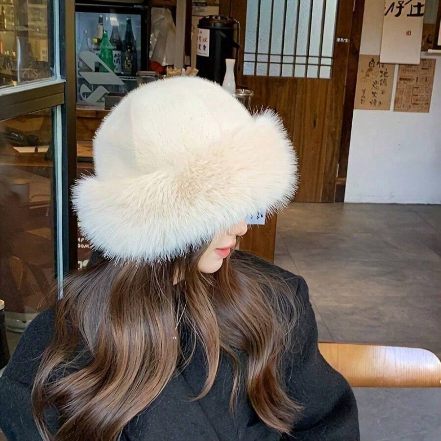 Elegant White Women's Knitted Hat, Made Of Polyester, Soft Fleece, Windproof And Warm, Brimless Design, Simple And Versatile, Elastic Fit, Suitable For Matching Clothes, Photo Shoots, Party Outfits, Outdoor Sports And Other Occasions, Flattering For Round Faces.