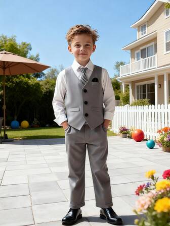 适合正式场合的男童新款西装，包括背心、裤子和领带，适合钢琴演奏、婚礼、典礼和舞台表演