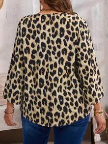 大码豹纹宽松衬衫，梭织豹纹面料，无领 - 香檳色 - 查看 3