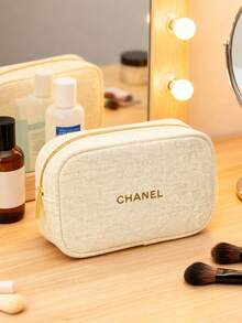 CHANEL 圣诞米色布艺化妆包，带金色刺绣标志，拉链旅行化妆包 - 白金 - 查看 3