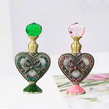 2pcs/Box -0.17oz/5ml Mini Heart-Shaped Glass Bottles With Rhinestone Bow Decor, Elegant Fragrance Storage Bottles, Refillable And Reusable, Vanity Decor, Hand Wash Only, Women's Personal Care Accessory, Sophisticated Design, High-Quality Cosmetic Accessory, Travel Essentials (Bottles Only)