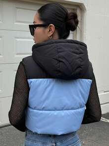 Chaleco puffer bicolor croptop gorro desmontable para dama - Azul menta - Ver 4