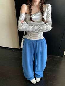 女士条纹不对称肩部长袖T恤，修身休闲性感上衣 - 灰色 - 查看 2