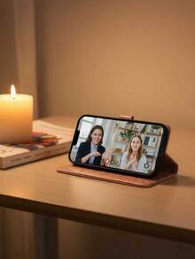 1pc Custom Wallet-Style Phone Case With Embossed Floral And Butterfly Patterns, Featuring A Wrist Strap And Built-In Card Slot, And Customizable With A Creative Gold-Stamped Name. A Perfect Birthday And Christmas Gift. Compatible With IPhone 17 Pro Max/16/15/14/13/12/11 Pro Max. Utilizes 3D DIY Engraving And Gold-Stamping Technology.