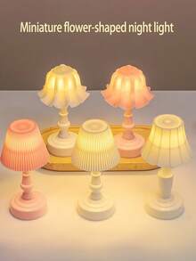 Mini Cute Desk Lamp, New French Retro Creative Flower Lantern Pattern Design Pleated Lily Flower Mood Dopamine Color Bedside Decor Night Light, Ideal Gift For Family And Friends On Holidays And Birthdays - Nhiều màu - Xem 1