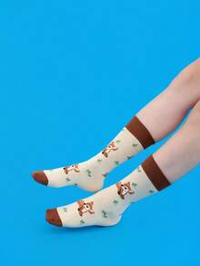 متعدد الألوان