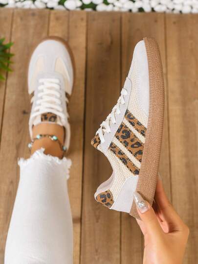 2025 Nuevos zapatos deportivos de moda clásicos de puntera redonda con cordones, de color contrastante, cómodos y casuales, adecuados para el uso diario en primavera y otoño