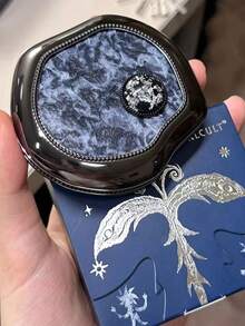 GIRLCULT 25号夏日焕彩多效保湿霜 | 焦糖迷雾 | 肉桂香料薄纱 | 丝绒缎面融合 | 柔焦肌肤包裹 | 多重感官调配 | 焕发清新光彩 | 派对季必备 | 5.2克/0.18盎司 - 25 After Summer - 查看 7