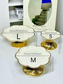 1 pieza Plato con forma de flor única con borde y base dorados, bandeja multifuncional para frutas, adecuada para decoración de mesa de comedor, postres, aperitivos, galletas, plato de comedor para el hogar y la cocina, Ramadán