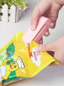 1 件便携式迷你热封机，适用于食品袋，真空食品封口机塑料袋热封零食封口机聚乙烯管塑料袋套件工具 - 热塑袋封口保鲜 - 易于使用的包装厨房配件（不含电池）（随机颜色）