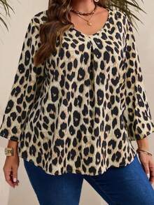 大码豹纹宽松衬衫，梭织豹纹面料，无领 - 香檳色 - 查看 1