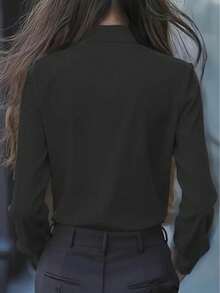 Blusa elegante da donna a maniche lunghe, con colletto a cravatta nera, arricciature e dettagli con fiocco, vestibilità regular, adatta per l'ufficio, primavera, autunno e inverno