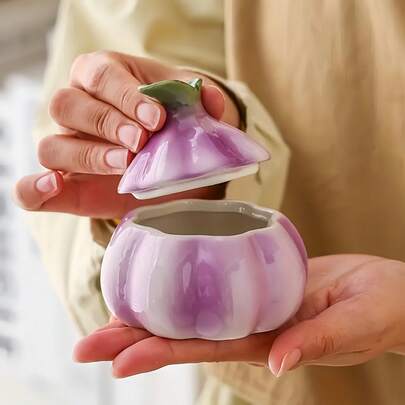 1 Set Tarro de almacenamiento de ajo de cerámica morado - Organizador de mesa elegante con tapa, decoración de cocina y comedor, cerámica duradera para el hogar, la oficina o como regalo, perfecto para ajo, especias y artículos pequeños, almacenamiento de ajo, tema romántico, cocina, organizador de almacenamiento de cocina, organizador de joyas, cenicero, cenicero