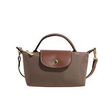 New Retro-Style Large-Capacity Women's Handbag That Can Be Carried By Hand Or Worn Crossbody - 乾草 - 查看 3