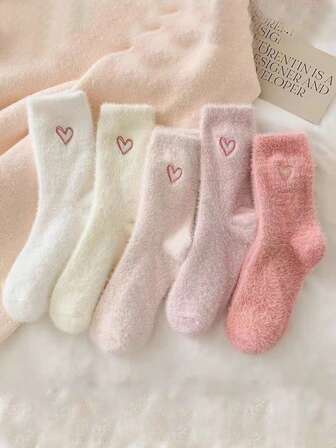 5双装心形图案蓬松女士船袜，心形保暖袜，超厚柔软舒适，适合秋冬季节，情人节和圣诞节的理想礼物