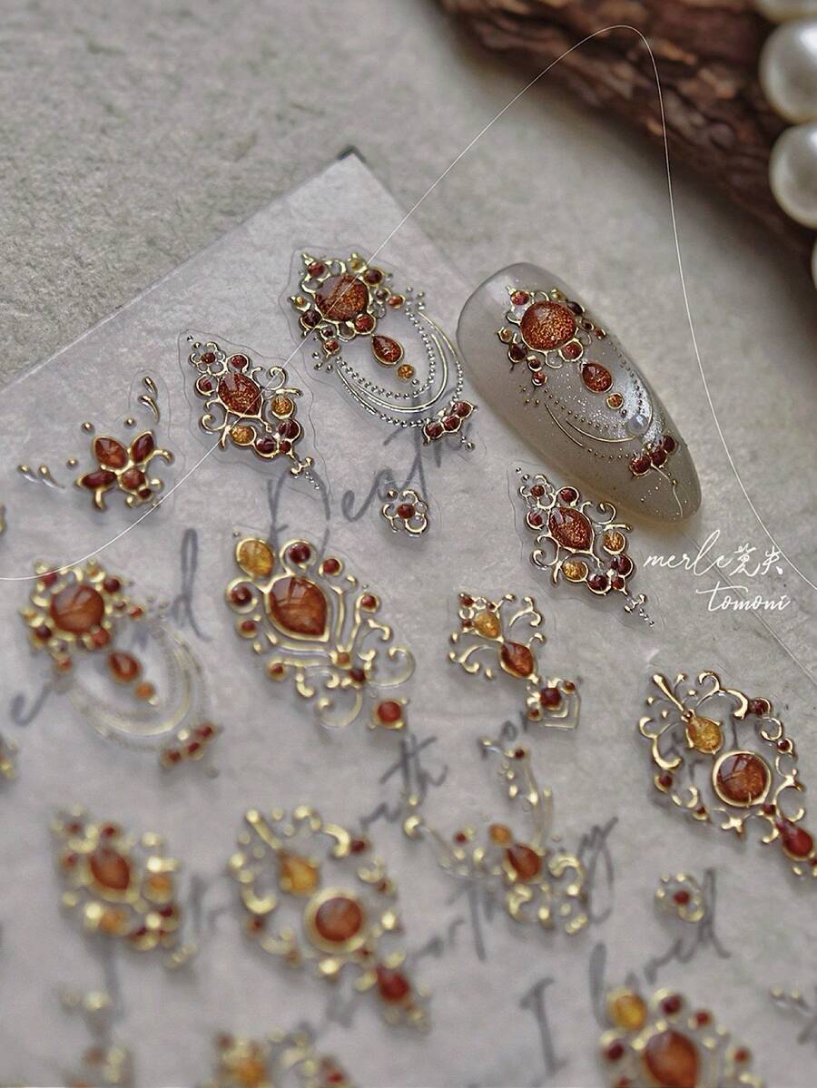 1 Peça Adesivo de Arte de Unhas Metálico de Pedra Preciosa Marrom Quente, Decalque de Unhas com Textura Metálica de Pedra Preciosa Estilo Palácio Vintage 3D em Relevo, Decoração de Unhas Autoadesiva e Reutilizável, Acessório de Unhas Elegante, Presente para Mulheres - Dourado - Visão 1