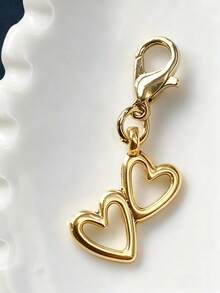 1 pieza Llavero con doble corazón dorado, colgante con forma de corazón, llavero con clip de resorte de corazón de aleación, colgante de corazón hueco, colgante decorativo con forma de corazón, llavero de coche, accesorio para teléfono, accesorio para bolso, lindo accesorio diario para bolso, llavero para parejas, recuerdo de fiesta, regalo de fiesta, accesorio para bolso, regalo multiestacional, regalo práctico para amante, amigo, familia, maestro, regalo de regreso a clases, regalo navideño - Multicolor - Ver 4