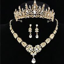 三件套首饰：金色水晶皇冠、项链和耳环。适合女性佩戴，包括新娘、皇室成员和公主，是生日庆典、舞会和派对的理想头饰。 - 金色三件 - 查看 3