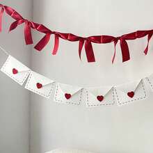 1件情人节心形留言横幅，带蝴蝶结、毛毡信封花环、心形吊坠，新娘送礼会婚礼装饰横幅背景，柔和抹茶色丝绸染色乡村风派对用品 - 彩色 - 查看 1