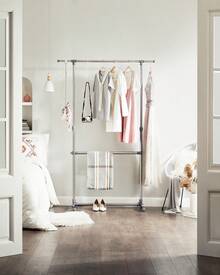SONGMICS Perchero Barra para Colgar Ropa, Color Gris, 113-198 cm - Aprox. (101-163)*(113-198)*49 cm - Ver 1
