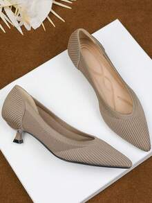 Ladies High-Heeled Shoes Breathable Princess Low-Heeled Pointed Shallow Mouth Summer Fish Silk Openwork Fabric Casual Mesh Shoes Women. - 深杏 - 查看 6