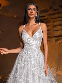 Faeriesty 优雅闪亮亮片正式派对礼服，深V领，交叉露背肩带，多层A字裙——是婚礼、盛会、派对和正式招待会的理想选择。 - 銀色 - 查看 5