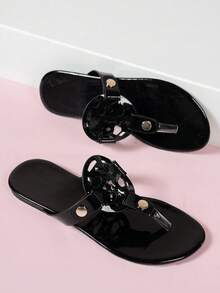 女士镂空宽楦平底凉鞋 - 休闲百搭 - 夏季新品 - 舒适休闲 - 日常穿搭 - 海滩度假 - 镂空设计 - 露趾设计 - 平底鞋 - 卡其色 - 高跟 - 休闲风格 - 通勤上班 - 派对庆典 - 夏季 - 米色 - 合成材料，人字拖 - 黑色 - 查看 4