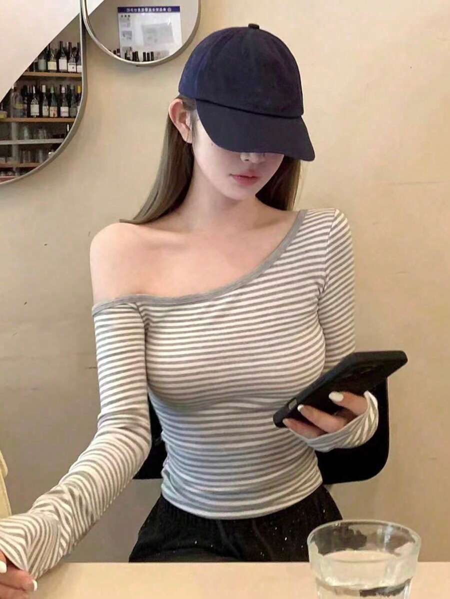 女士条纹不对称肩部长袖T恤，修身休闲性感上衣 - 灰色 - 查看 1
