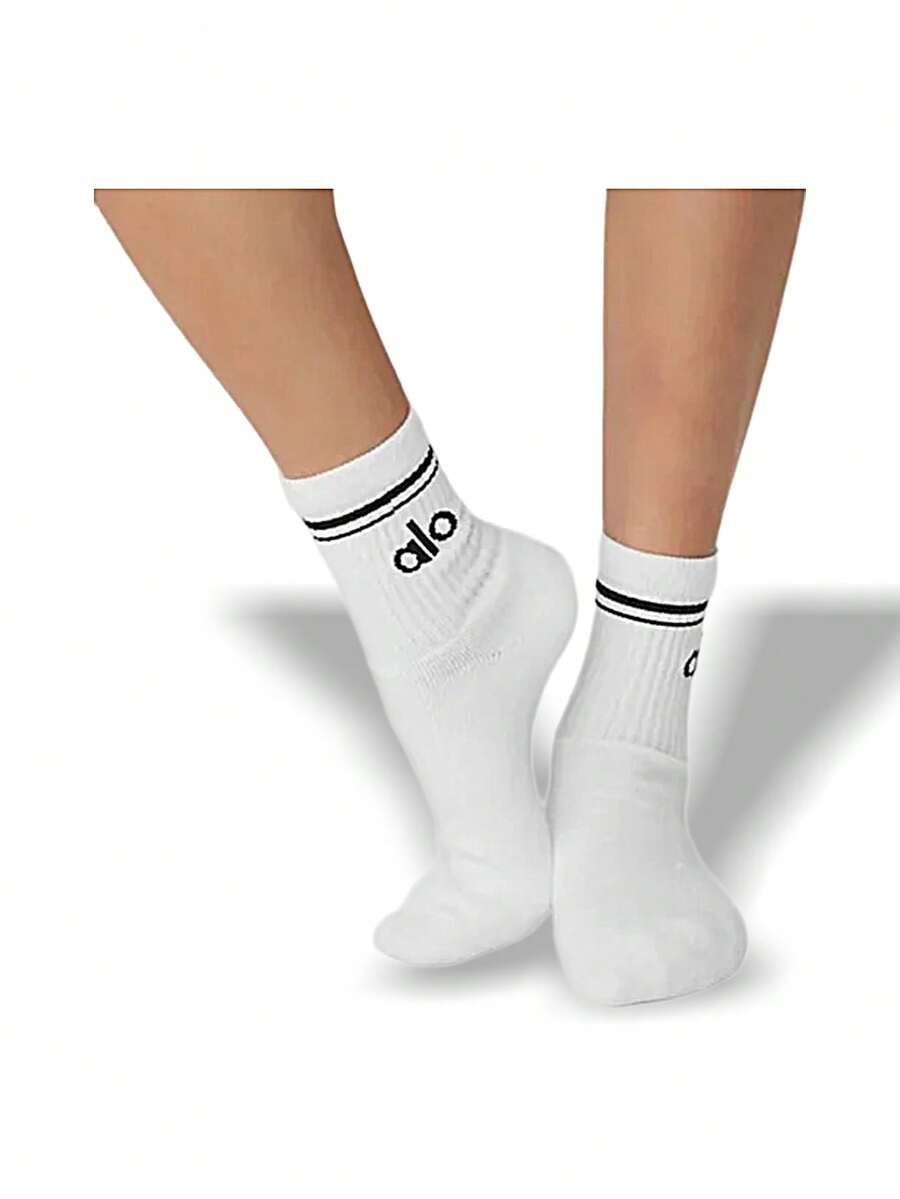 Alo Yoga 男女通用运动袜 吸汗透气保暖 装饰百搭纯色logo 弹性好 易洗速干 运动户外跑步瑜伽日常上学 男女通用 白色 A0480U-WHITE - 白色 - 查看 1
