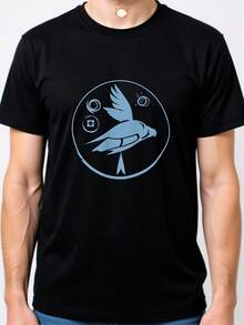 Camiseta de hombre en color negro diseño de ave en vuelo estilo moderno gráfico impactante para amantes de la naturaleza perfecta para cualquier ocasión fresca con el mejor estilo casual destaca entre la moda urbana de México tejido de calidad ajuste cómodo ideal para mostrar tu personalidad - Negro - Ver 1