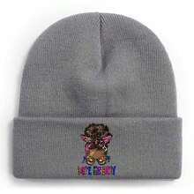 Dope Granny  A Stylish And Colorful Illustration Of A Fashionable Grandmother With Leopard Print Accessories Winter Beanie For Men Women Soft Warm Knit Hat Ski Stocking Cuffed Cap - 灰色 - 查看 1