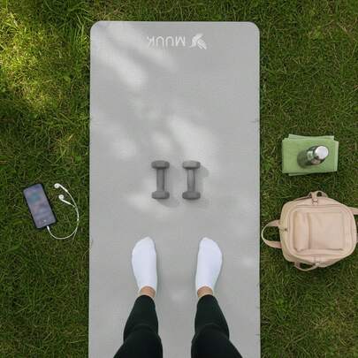 MUUK FITNESS 1 pieza Tapete de yoga antideslizante de 150x60 cm con 4 mm de grosor, tapete ligero y portátil para ejercicios de yoga, pilates, estiramientos y fitness, esterilla cómoda y estable para entrenar en casa, estudio o al aire libre