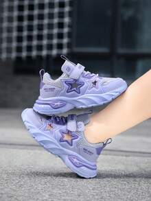 Zapatos deportivos para niñas, de malla transpirable, con estrella de cinco puntas hueca, suela suave y ligera, elásticos y duraderos con cierre de gancho y bucle para uso en exteriores - Morado - Ver 6