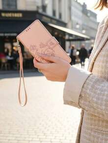 1pc Custom Wallet-Style Phone Case With Embossed Floral And Butterfly Patterns, Featuring A Wrist Strap And Built-In Card Slot, And Customizable With A Creative Gold-Stamped Name. A Perfect Birthday And Christmas Gift. Compatible With IPhone 17 Pro Max/16/15/14/13/12/11 Pro Max. Utilizes 3D DIY Engraving And Gold-Stamping Technology.