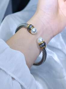 1件时尚复古不锈钢双色女士手链，高端缆绳手镯，可调节开口，适合作为圣诞礼物送给家人、朋友、爱人。 - 彩色 - 查看 3