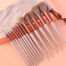 13-Piece Brush Set With An Innovative Angled Design For Controlled Blending And Product Conservation. - 棕色 - 查看 1