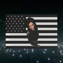 1pc Bill Kaulitz & Tokio Hotel Fan Wall Flag - American Flag Design With Bill Kaulitz Portrait, Horizontal Music Band Decor For Home, Office, Concerts - Unique Tokio Hotel Gift For Fans , Home Decoration, Portrait Print, Premium Finish, Fan Merchandise, Pop Culture Lovers - 彩色 - 查看 2