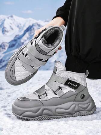 高帮冬季加厚鞋底防滑运动健行鞋，保暖内衬，加厚PVC鞋底，系带设计 - 灰色，适合寒冷天气下的户外运动和休闲穿着。