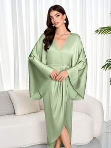 女士V领蝙蝠袖裹身连衣裙，适合派对穿着