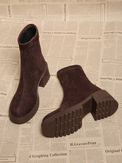 Botas de mujer para primavera/otoño 2025, botas de tobillo estilo británico, botas de tobillo de tacón alto delgado para invierno, tacones de plataforma para mujeres