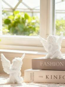 1 Tượng thiên thần trắng thanh lịch dùng để trang trí nhà cửa, rất cần thiết cho Giáng sinh, Lễ Tạ ơn và mùa thu. Tượng thiên thần có cánh bằng nhựa này có thể dùng làm vật trang trí bàn làm việc duyên dáng, hoặc là một món đồ trang trí mang ý nghĩa tôn giáo và truyền cảm hứng cho phòng khách và nhiều không gian khác. - Nhiều màu - Xem 6