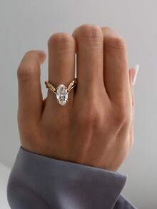 1pc 925 Sterling Silver Elegant Precise V-Shaped 4-Claw 3 Carat Oval Cubic Zirconia Ring, Women's Date Night Gift, Timeless Classic Ring, Luxury Jewelry Gift For Valentine's Day - Gold - View 1