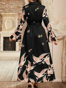 春夏女士休闲优雅约会中东风仙鹤印花黑色喇叭袖长连衣裙（随机印花）