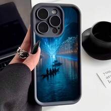 Cubierta de teléfono con diseño de noche mágica azul oscuro con barcos y ciudad iluminada para uso diario y viajes - Café integral - Ver 3
