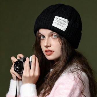 1pc Women's Autumn/Winter Cable Knit Hat, Solid Color, Modern Fashion Style, Warm And Windproof, Suitable For Outdoor Activities, Hiking, Cycling