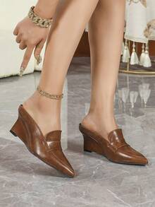 Women's Platform Pumps Women's Brown Closed Toe Platform Pumps Women's Comfortable British Style Pointed Toe Slip-On Platform Pumps - Brown - View 3