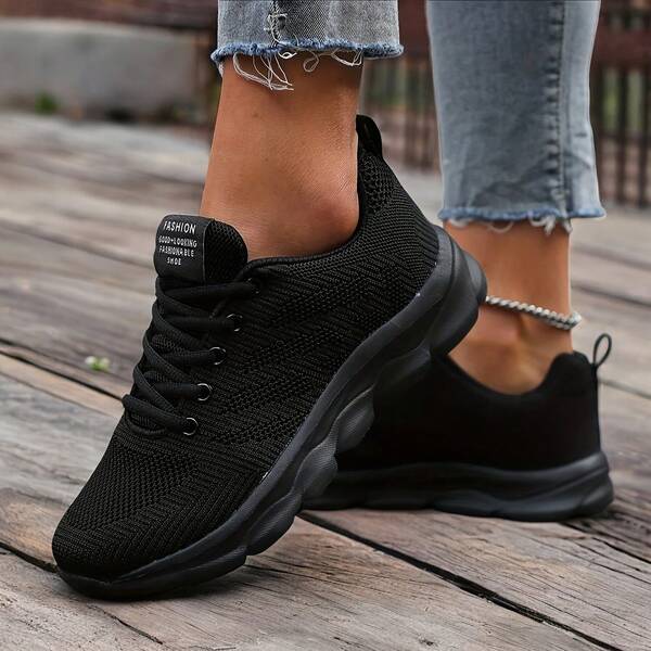 1 Pair Women's Sporty Casual Flat Running Shoes, 2025 Spring & Autumn New Design Front Lace-Up Road Running Shoes, Mesh Breathable Low-Top Outdoor Sports Shoes Suitable For Leisure, Sports, Fashion Walking