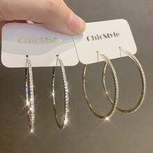 European And American Style Large Round Hoop Earrings, Inlaid With Sparkling  Stones Set In Finely Crafted Silver Posts, Exude A Confident And Sophisticated Vibe. The Exaggerated Silhouette Pairs With Versatile Elegance, Suitable For Daily Commutes Or Festive Parties, Easily Elevating Any Outfit. A Stylish Must-Have Accessory. - Bạc - Xem 3