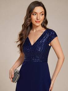EVERPRETTY Elegant Navy Blue V-Neck Sequin Bodycon Mini-To-Midi Formal Dress, Suitable For Evening Gala Or Wedding Guest Spring Party - Navy Blue - View 5
